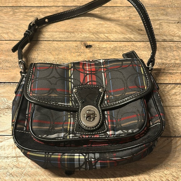 Coach Handbags - Vintage COACH TARTAN POPPY SMALL PENNY FLAP MULTICOLOR PURSE G1026-F15477